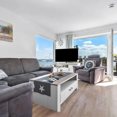 Am Yachthafen Olpenitz