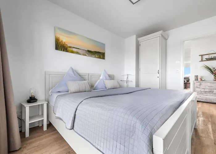 Am Yachthafen Olpenitz